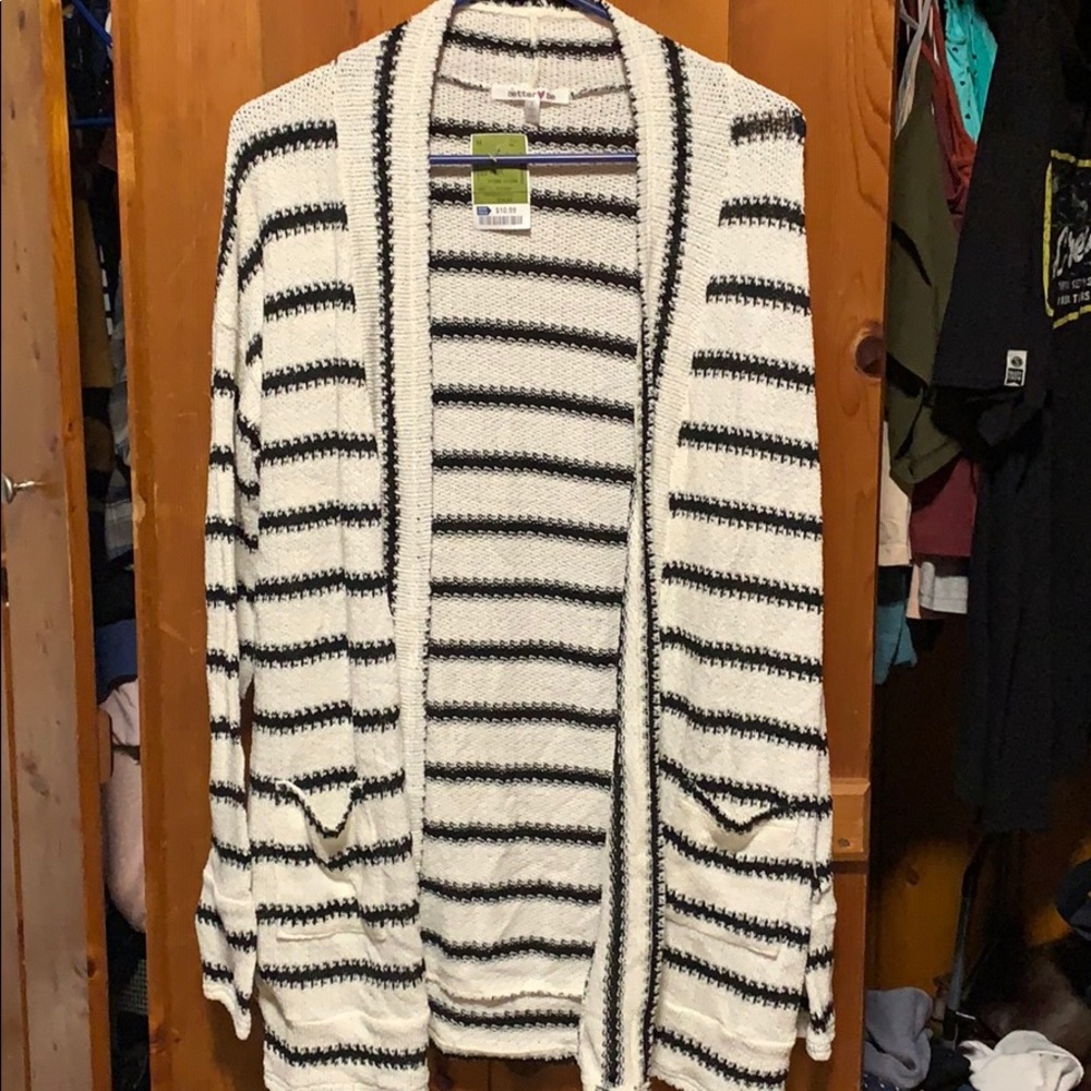 Cardigan sweater